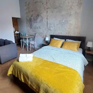 https://stylish-art-studio-free-parking.krakowhotelspoland.com